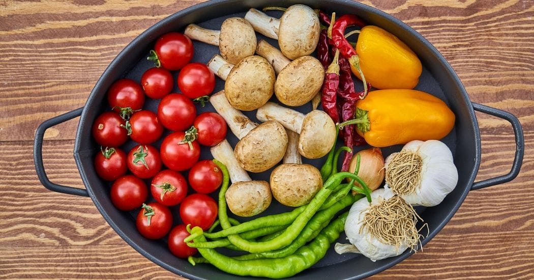 verse groenten in een pan